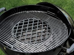 Weber Gourmet BBQ System Grillrooster -Buiten Kamperen weber gourmet bbq system grillrooster 2 ecommerce 451d 1