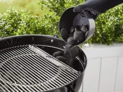 Weber RVS Scharnierend GBS 57cm Grillrooster -Buiten Kamperen weber rvs scharnierend gbs 57cm grillrooster 2 ecommerce 734b